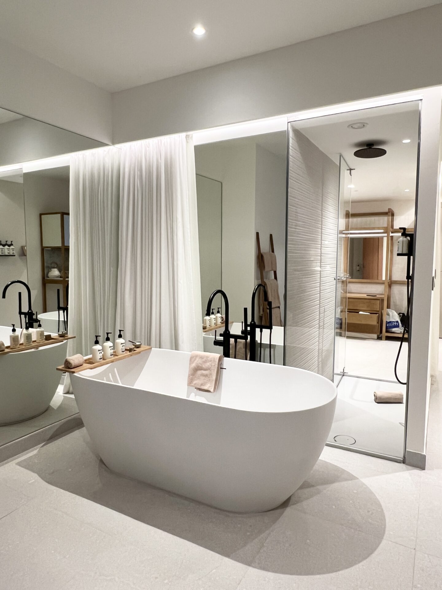 Bathtub in the Reserve suite, ocean front at Paradisus Gran Canaria